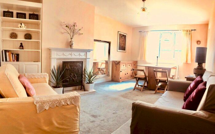 1 Bedroom Flat To Rent In Lancaster Court, Fulham, SW6