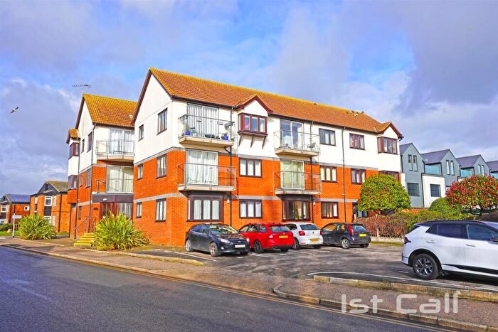 1 Bedroom Flat For Sale In Rampart Terrace, Shoeburyness, SS3