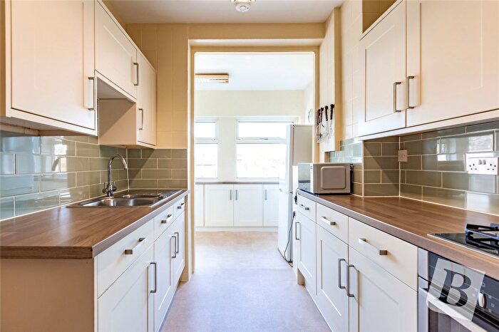 2 Bedroom Bungalow For Sale In Devonshire Road, Hornchurch, RM12