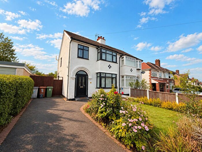 3 Bedroom Semi Detached House For Sale In Coombe Road, Wirral, CH61