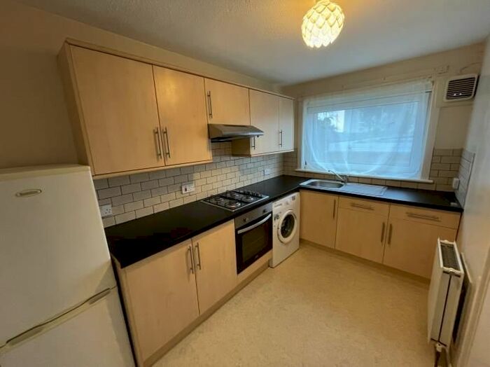 1 Bedroom End Of Terrace House To Rent In Jean Armour Avenue, Edinburgh, EH16