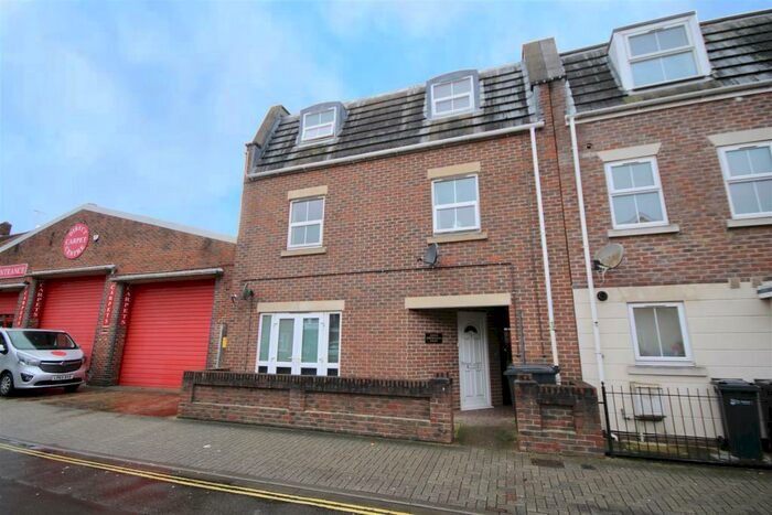 1 Bedroom Flat To Rent In Joseph Smitherman Court, Claremont Road, Portsmouth, PO1