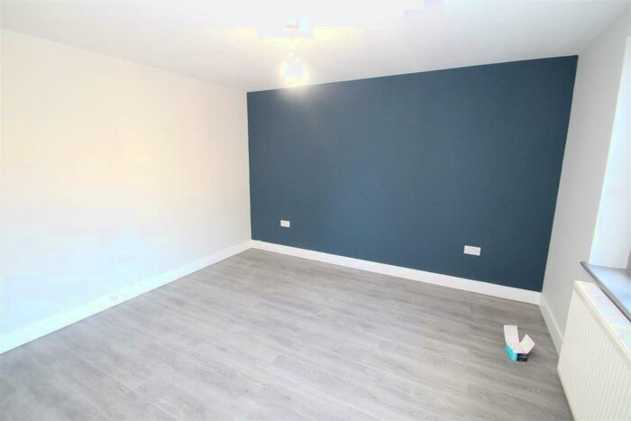1 Bedroom Flat To Rent In St Marys Way, Hemel Hempstead, HP1