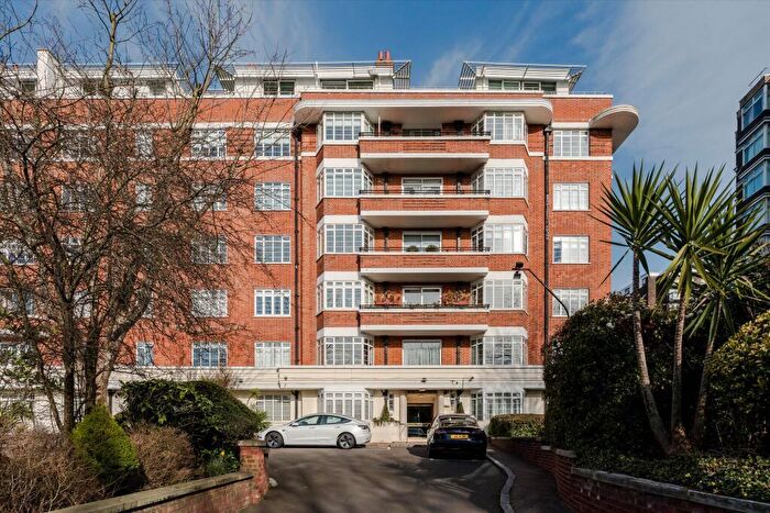 4 Bedroom Apartment For Sale In St James Close, Prince Albert Road, St John's Wood, NW8