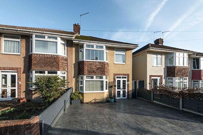 3 Bedroom Semi Detached House For Sale In The Ride, Bristol, BS15