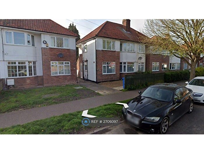 2 Bedroom Flat To Rent In Glenmore Gardens, Norwich, NR3
