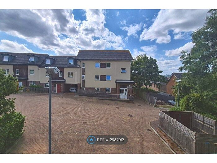 1 Bedroom Flat To Rent In Cranes Lane, Basildon, SS14