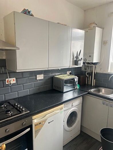 1 Bedroom Flat To Rent In Langland Court, Cardiff, CF24