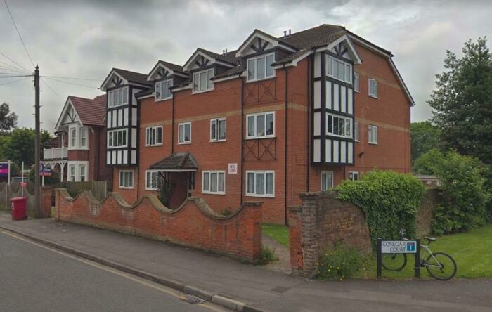 1 Bedroom Flat To Rent In Close To Town, SL1