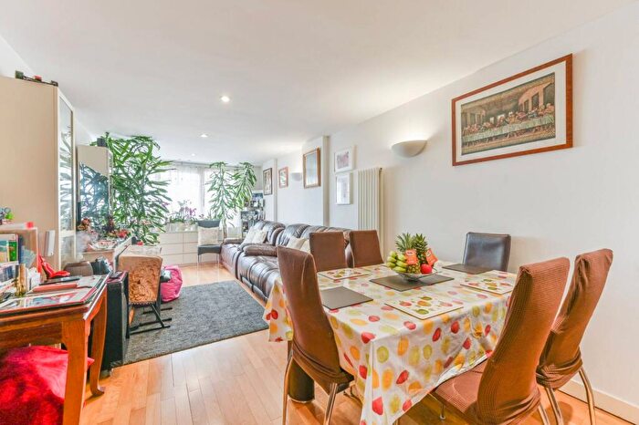 2 Bedroom Flat For Sale In London Road, Croydon, CR0