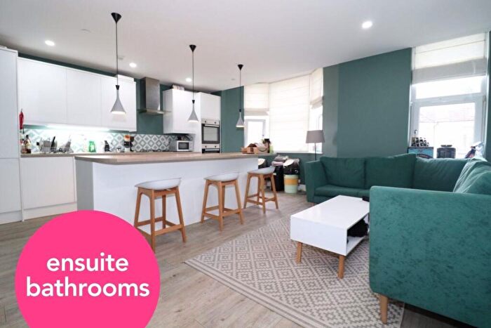 6 Bedroom Flat To Rent In Colum Road, Cathays, CF10