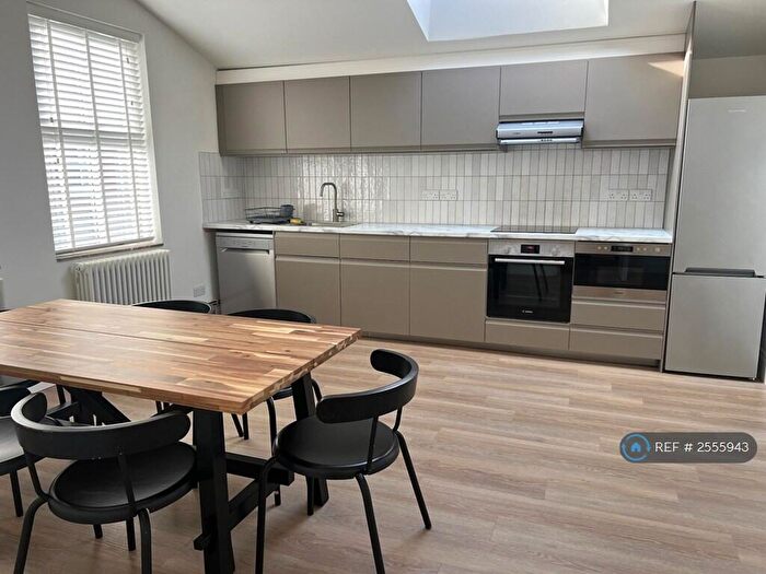 3 Bedroom End Of Terrace House To Rent In Kippax Street, Manchester, M14