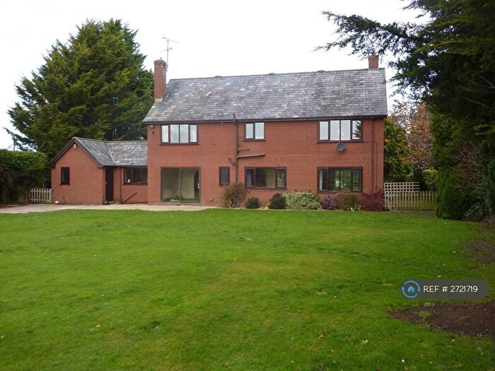 4 Bedroom Detached House To Rent In Overton Road, Bangor-On-Dee, Wrexham, LL13