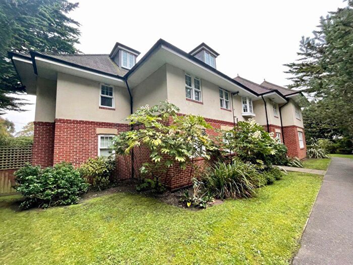 2 Bedroom Flat To Rent In Charminster Road, Charminster (), P07
