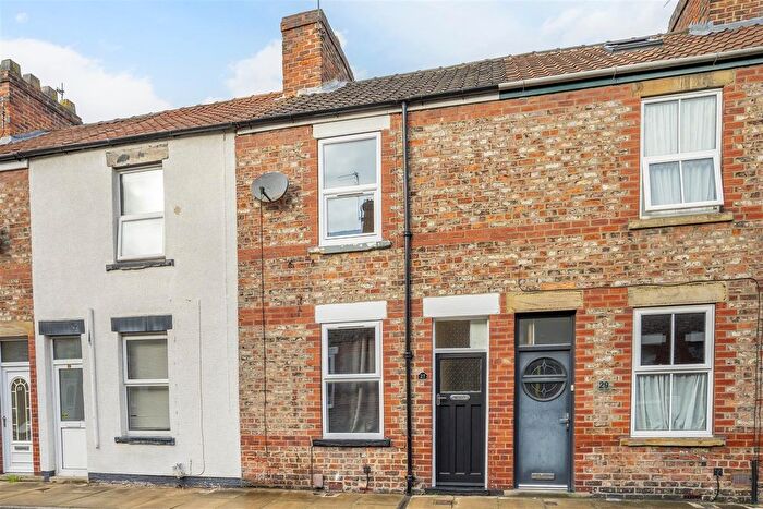 2 Bedroom Terraced House To Rent In Diamond Street, York, YO31