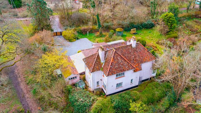 3 Bedroom Property For Sale In Holford, Bridgwater, TA5