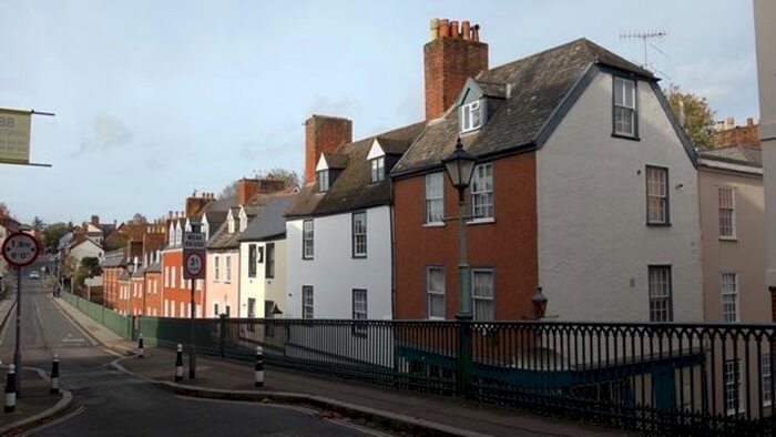 3 Bedroom Maisonette To Rent In Lower North Street, Exeter, EX4
