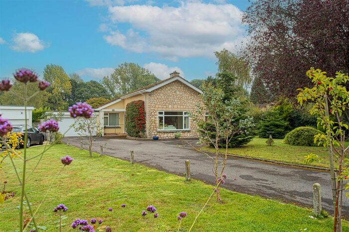 3 Bedroom Detached Bungalow For Sale In Moors Close, Kington Langley, Chippenham, SN15
