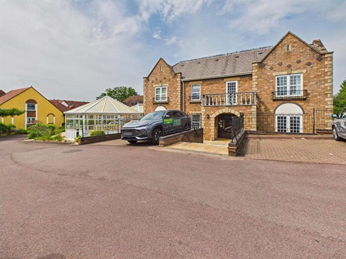 1 Bedroom Flat For Sale In Park Lane, Tilehurst, Reading, RG31