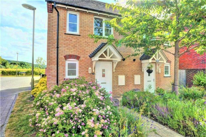 2 Bedroom Semi-Detached House To Rent In Chalkpit Lane, Chinnor, OX39