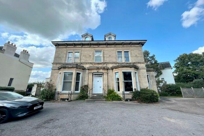 2 Bedroom Flat To Rent In Ablington, Cheltenham, GL51