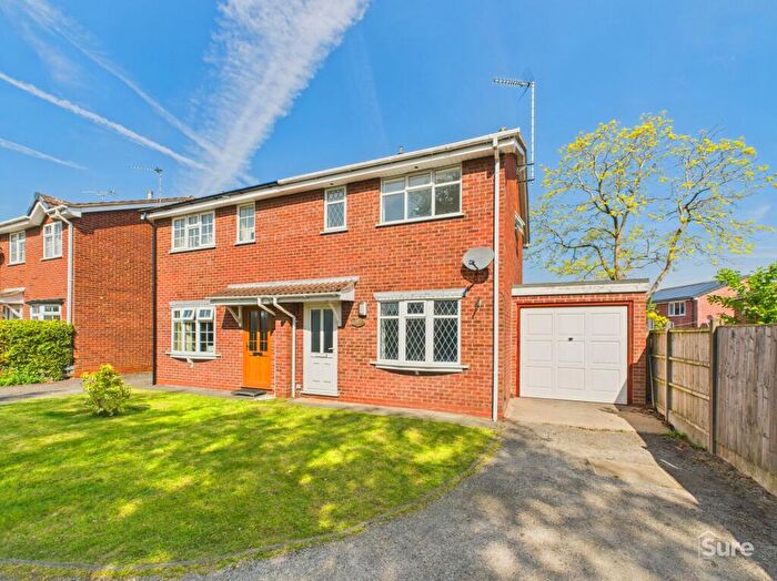 3 Bedroom Semi-Detached House To Rent In Britannia Drive, Stretton, DE13