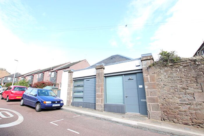 2 Bedroom Property To Rent In Thomson Street, Dundee, DD1