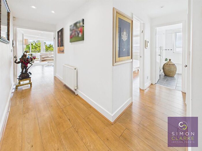 2 Bedroom Flat To Rent In Regents Park Road, Finchley Central, N3