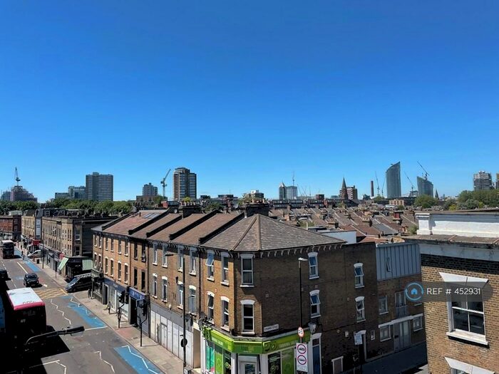 2 Bedroom Penthouse To Rent In Battersea Park Road, London, SW11