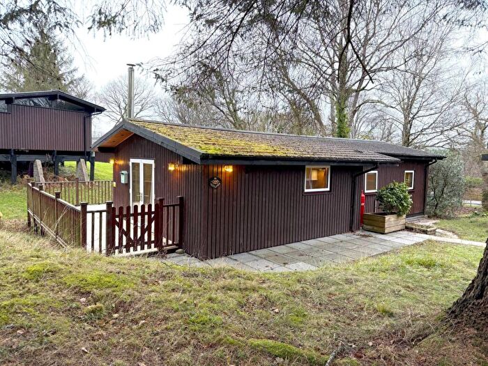 2 Bedroom Lodge For Sale In Cenarth, Newcastle Emlyn, SA38
