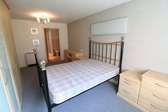 2 Bedroom Apartment To Rent In Royal Plaza, Westfield Terrace, Sheffield, S1