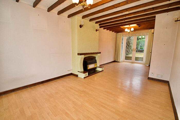3 Bedroom End Of Terrace House For Sale In The Triangle, Coventry, CV5