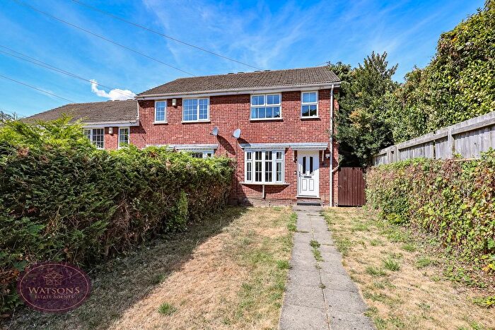 3 Bedroom Terraced House For Sale In Pine Tree Walk, Eastwood, Nottingham, NG16