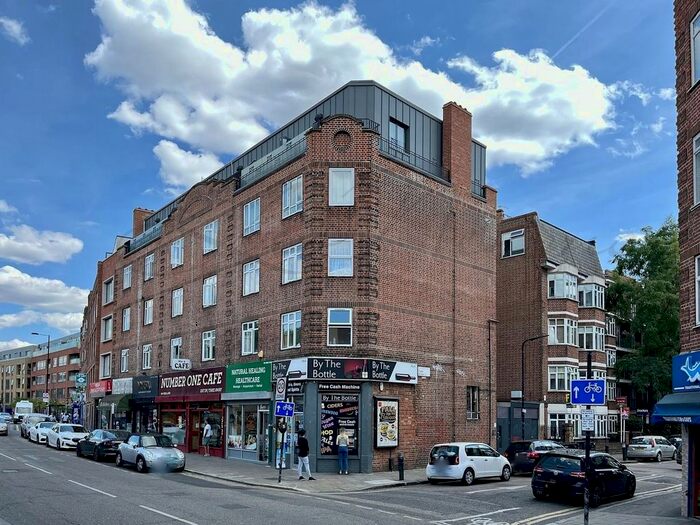 2 Bedroom Flat To Rent In Well Street, Hackney, E9
