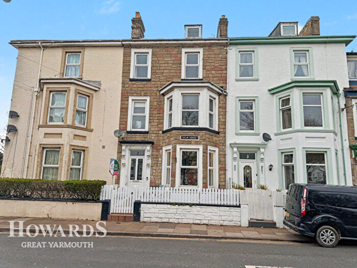 10 Bedroom Terraced House For Sale In Trafalgar Road, Great Yarmouth, NR30