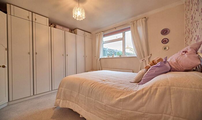 2 Bedroom Semi-Detached Bungalow For Sale In Greenwood Road, Stoke Golding, CV13
