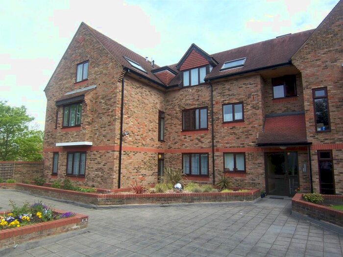 Studio To Rent In The Oaks, Ruislip HA4