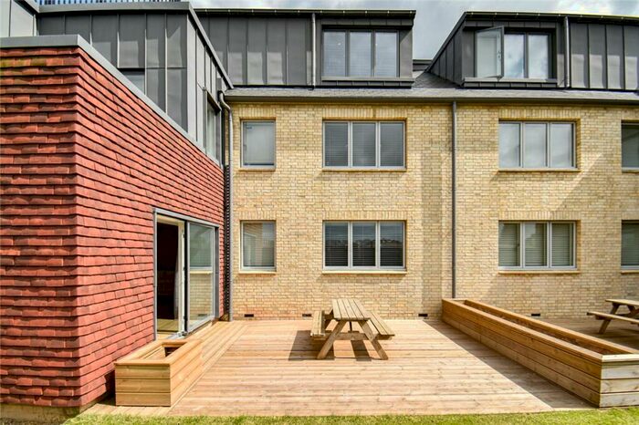 3 Bedroom Apartment To Rent In Grosvenor Court, Woodlark Road, Cambridge, CB3