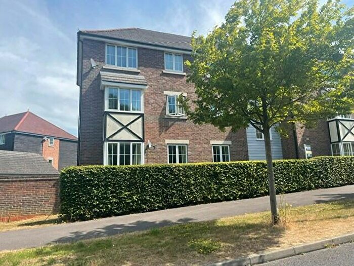 2 Bedroom Apartment To Rent In Chineham, RG24