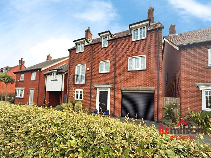 5 Bedroom Detached House For Sale In Brunel Way, Church Gresley, DE11