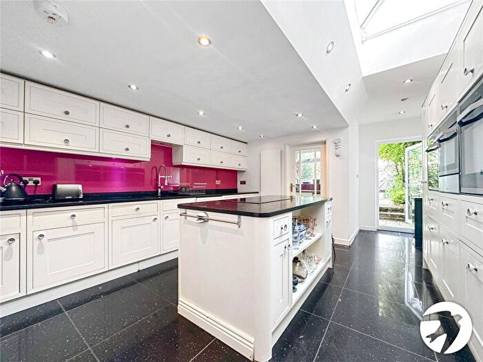 5 Bedroom Terraced House For Sale In Maidstone Road, Rochester, Kent, ME1