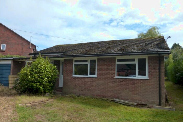 3 Bedroom Detached Bungalow To Rent In Alderholt, Fordingbridge, Hampshire, SP6