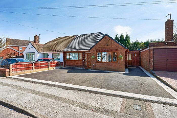 4 Bedroom Bungalow For Sale In Adams Road, Walsall, West Midlands, WS8