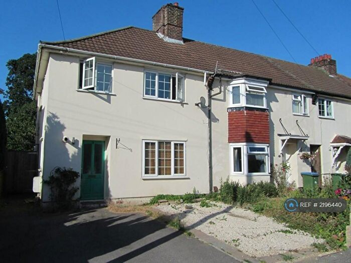 3 Bedroom End Of Terrace House To Rent In Treeside Road, Southampton, SO15