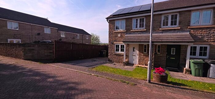 2 Bedroom Semi-Detached House To Rent In Highfield Chase, Dewsbury, WF13