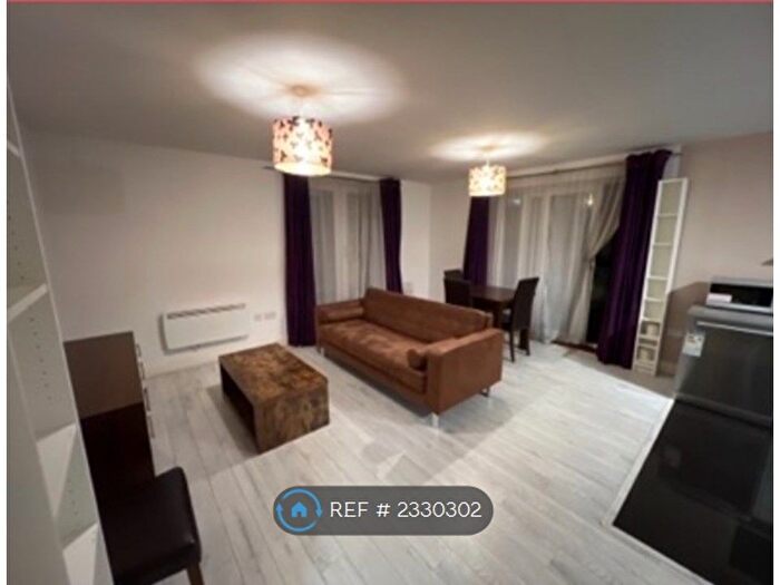 2 Bedroom Flat To Rent In Wilmot House, London, SE11