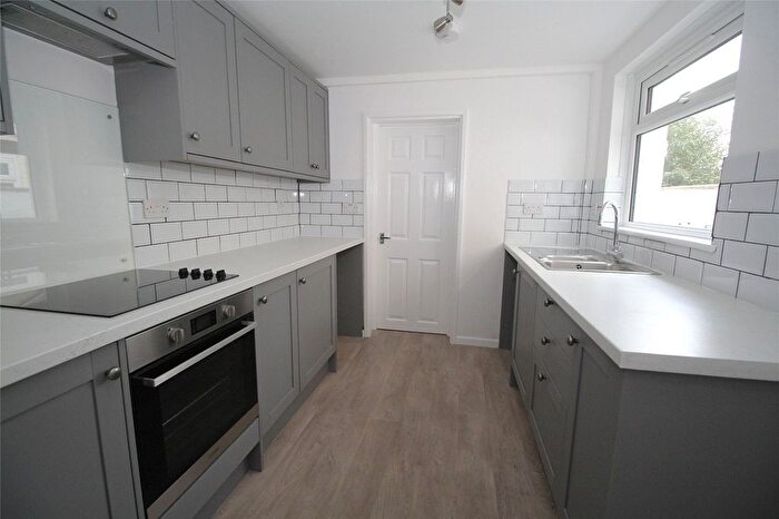 3 Bedroom End Of Terrace House To Rent In Youngs Road, Alton, Hampshire, GU34
