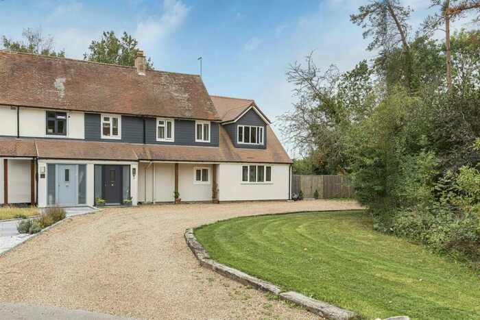 4 Bedroom Semi-Detached House For Sale In Broad Green Wood, Bayford, SG13