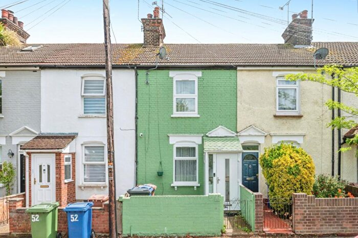 2 Bedroom Terraced House For Sale In Richmond Road, Grays, Essex, RM17