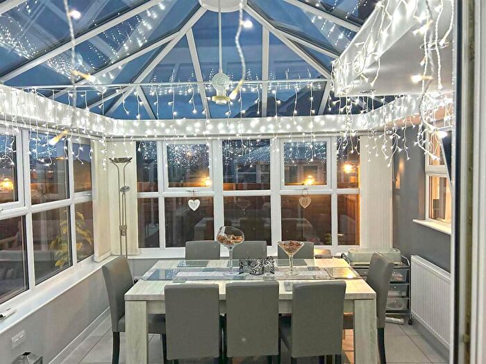 4 Bedroom Detached House For Sale In Oakway, Middleton, Manchester, M24
